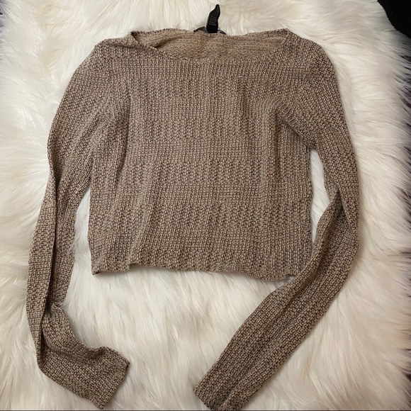Yarn long sleeve crop top - Picture 1 of 1